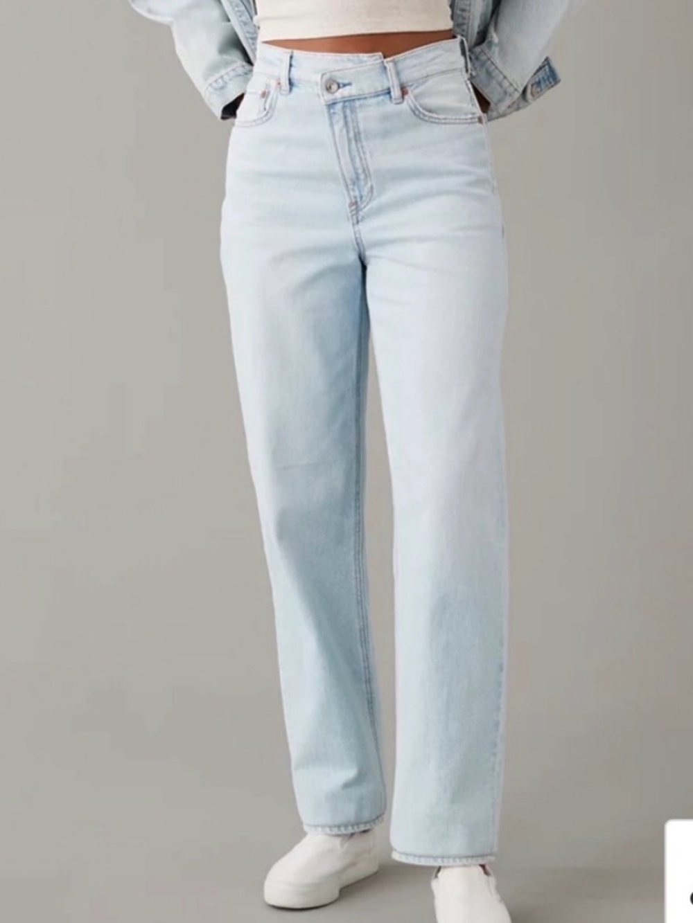 American Eagle Strigid High Waist Crossover Baggy Straight Jean